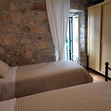 House Marineta - Promenade Makarska