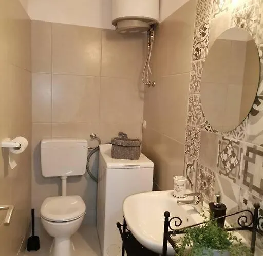 Apartment House Marineta - Promenade