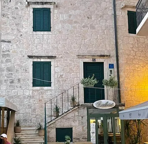 House Marineta - Promenade Makarska